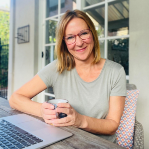 Winner small image - Gemma Hawdon