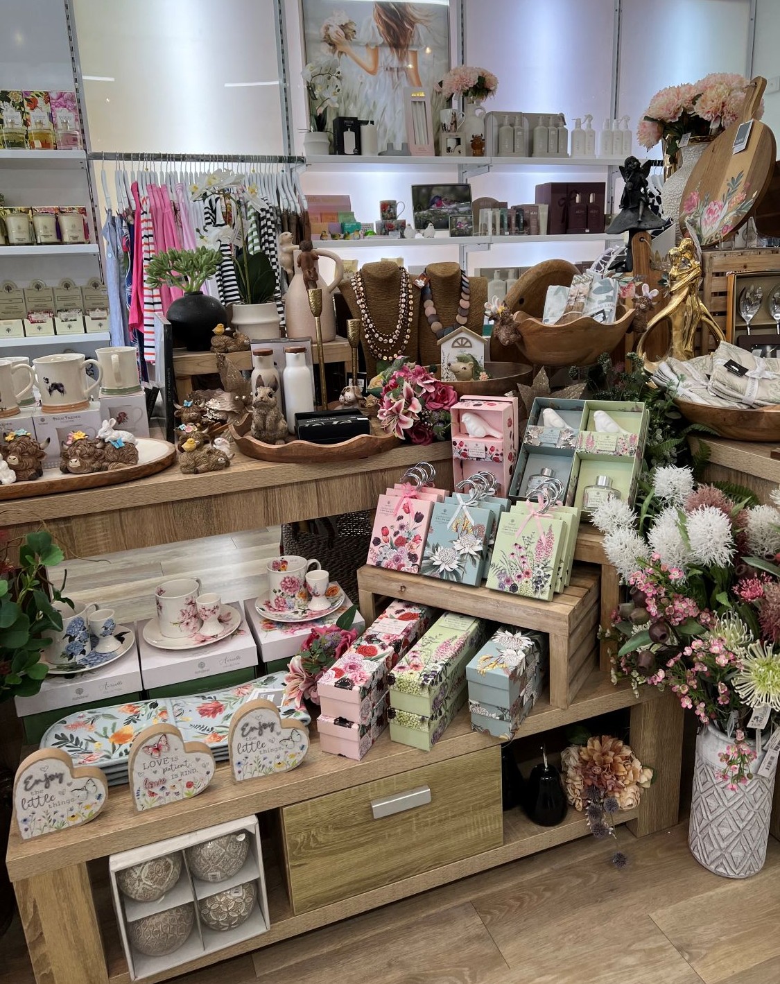 Winner small image - Uptown Country