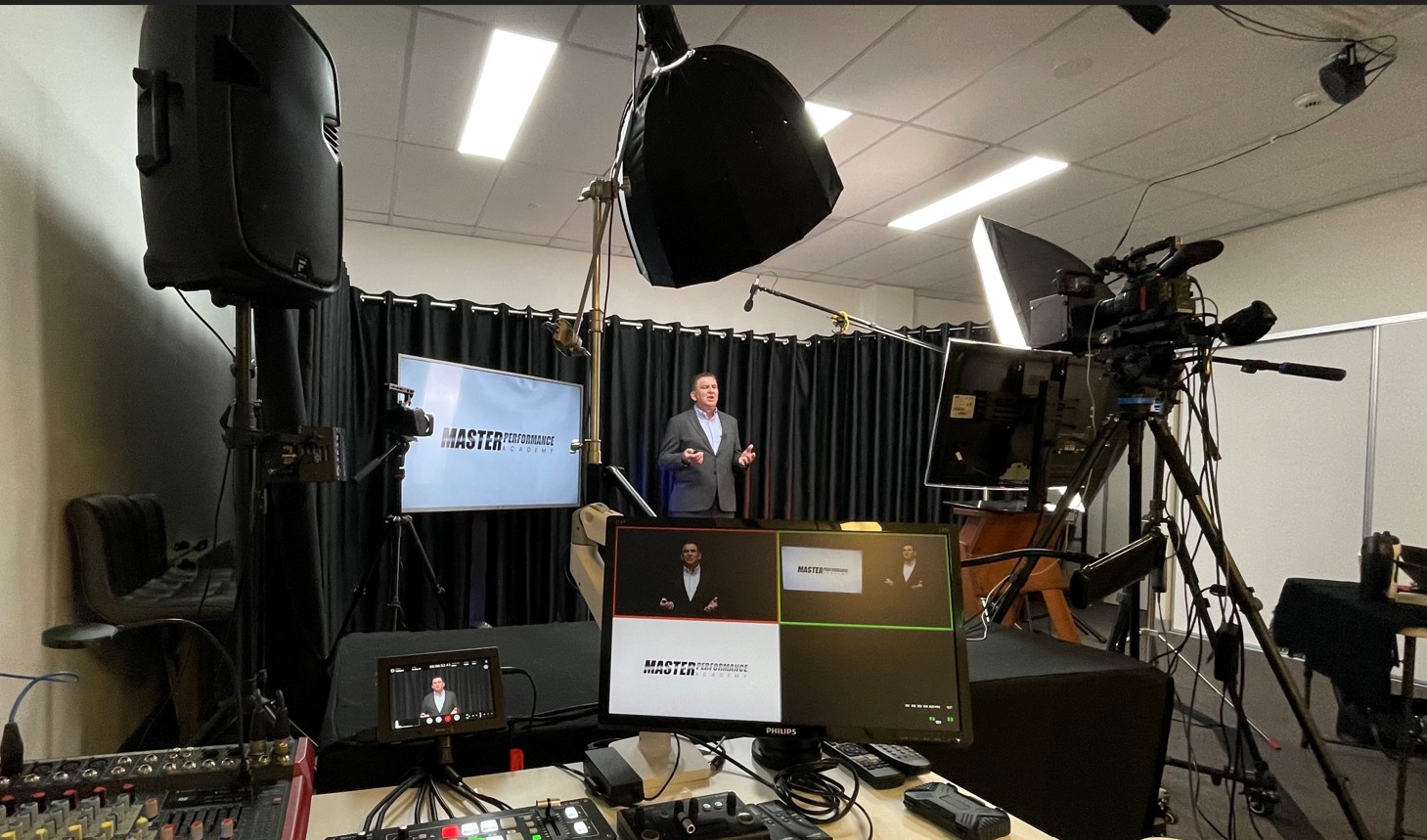 Winner small image - Ian Parker Management Group